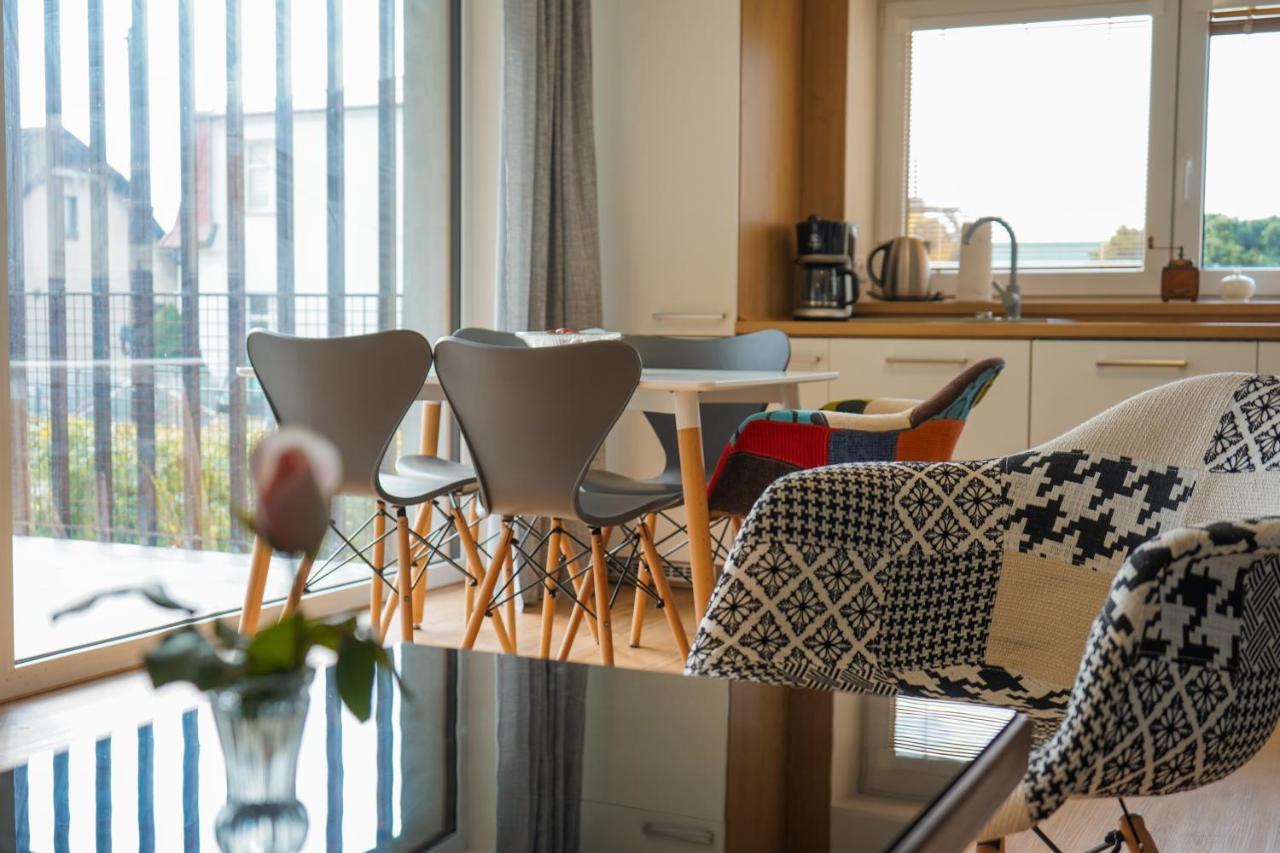 Vila Vekose - Apartman S Terasou A Zahradou Hradec Králové Zewnętrze zdjęcie